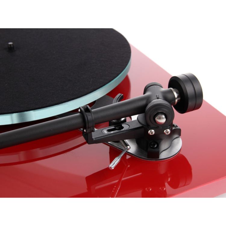 Plattenspieler-Rega-Audio-Modell-Planar-3-rot-_0005.jpg