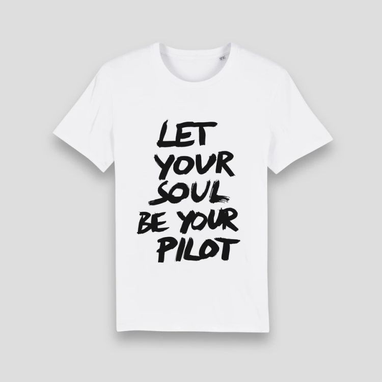 T-Shirt-S-Let-Your-Soul-Be-Your-Pilot-weiss-Marcus_0001.jpg