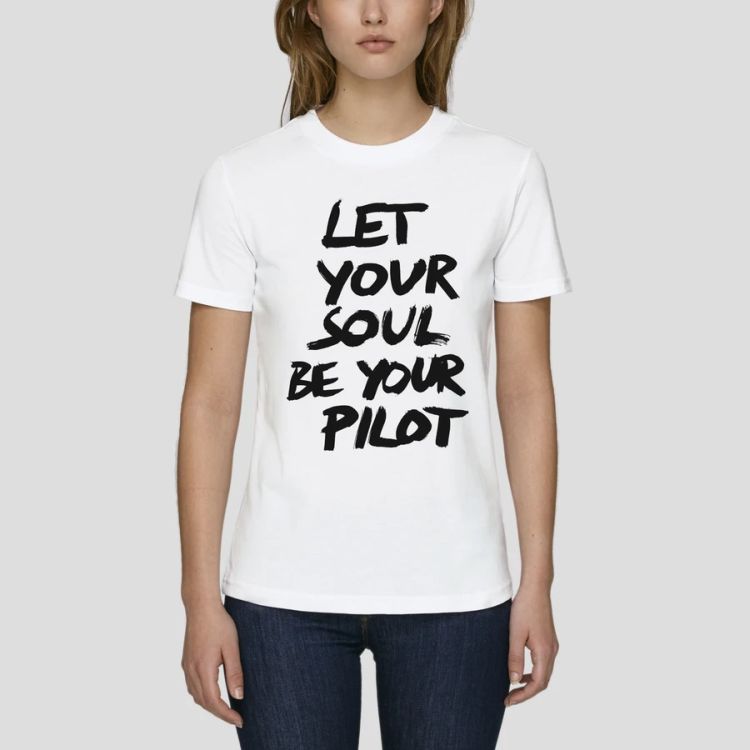 T-Shirt-S-Let-Your-Soul-Be-Your-Pilot-weiss-Marcus_0002.jpg
