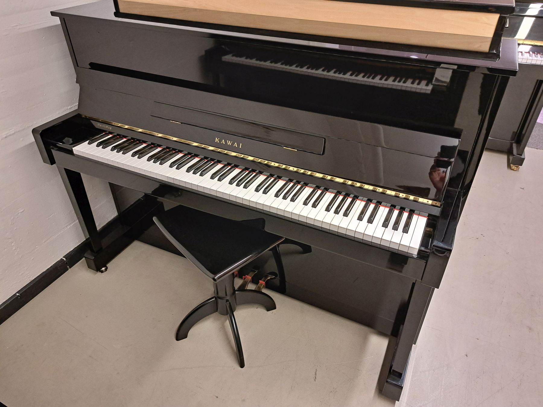 Piano Kawai Modell CX5H-0002.jpg